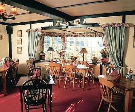 The Druid Inn Llanferres Exteriér fotografie